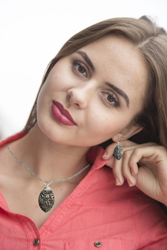 Engraved Scroll Necklace, d'ears #4813x