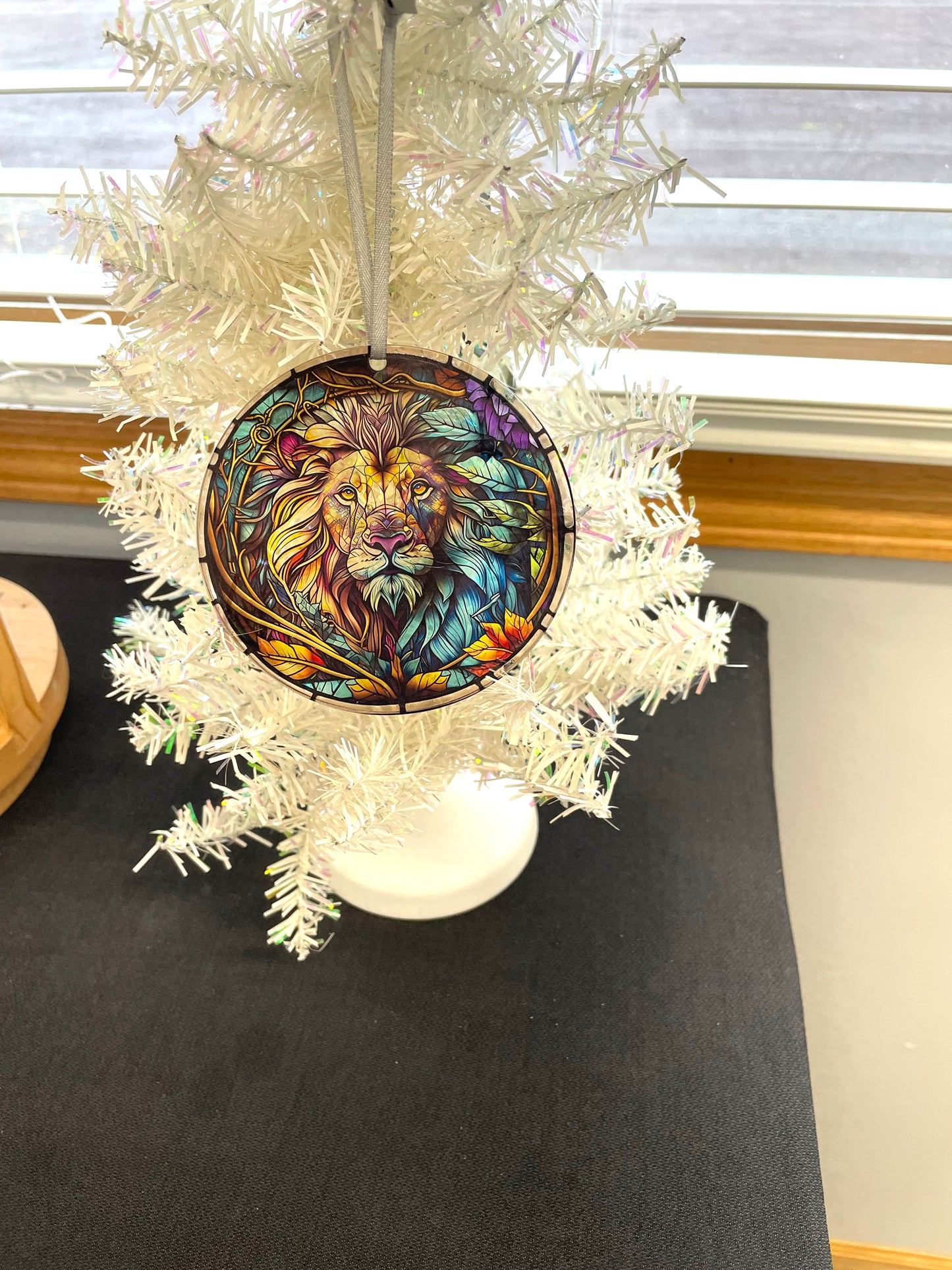 Lion, Acrylic Window Ornament #SC273